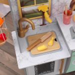 KidKraft Wooden Smoothie Fun Play Kitchen
