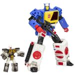 Transformers Legacy Evolution Twincast and Autobot Rewind Figure