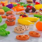 KidKraft Deluxe Tasty Treat Pretend Play Food Set
