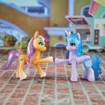 My Little Pony Meet the Mane 5 Collection Figures