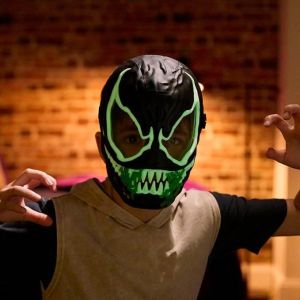 Marvel Spiderman Venom Versus Feature Mask
