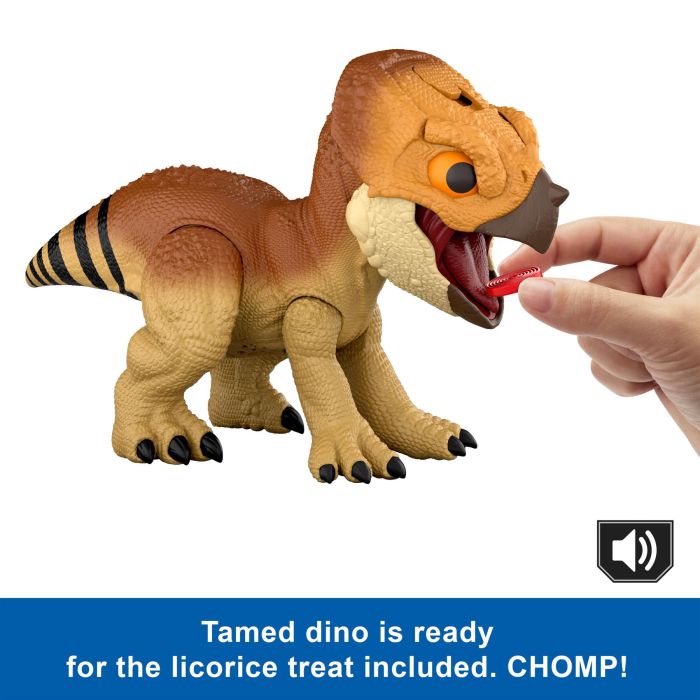 Jurassic World Rebirth Primal Protector Aquilops Dolores  Dinosaur Action Figure