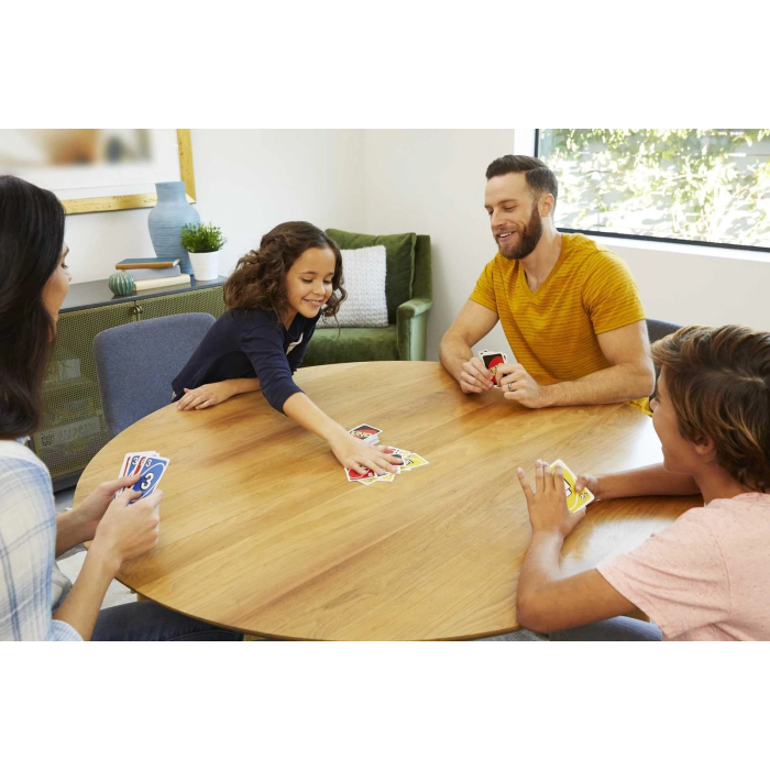 UNO Deluxe Card Game