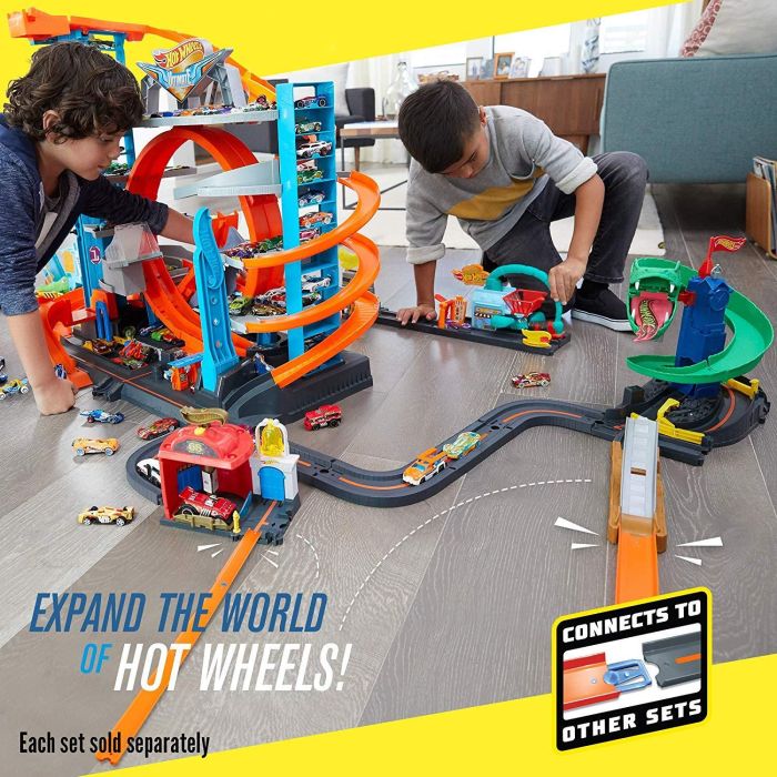 Hot Wheels City Ultimate Mega Garage Playset