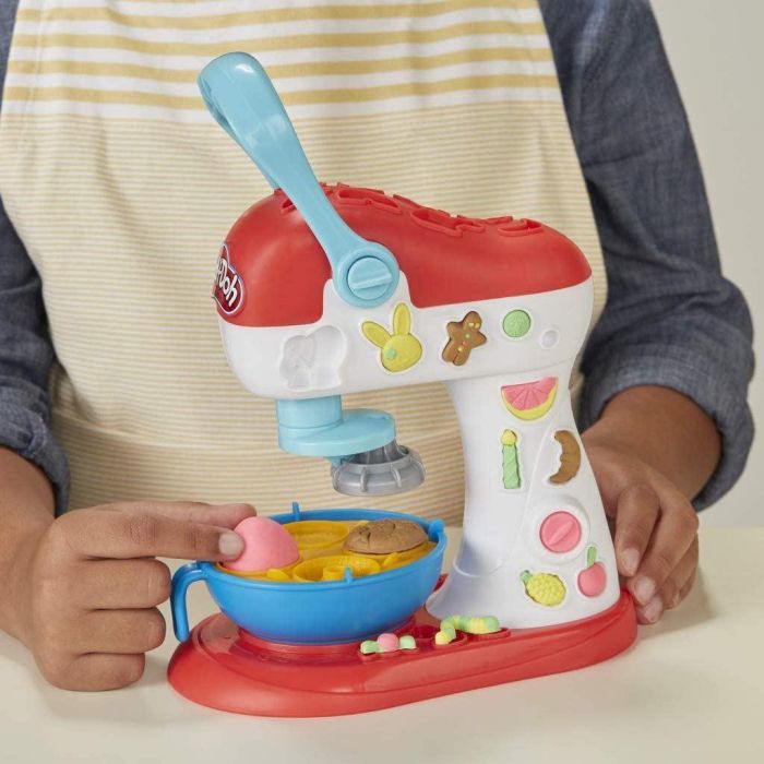 Play Doh Kitchen Creations Spinning Treats Mixer