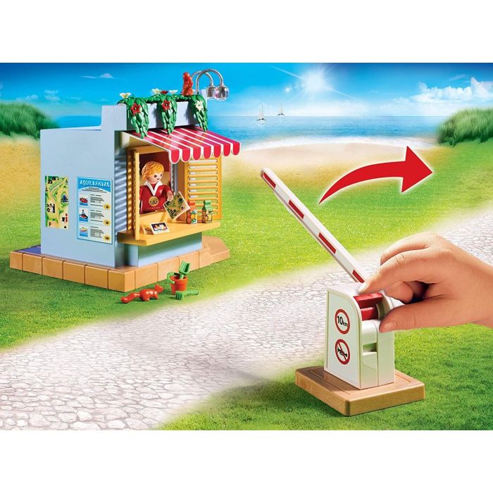 Playmobil Family Campsite with Working Shower 70087